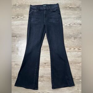 MOTHER weekender Black Flare Jeans